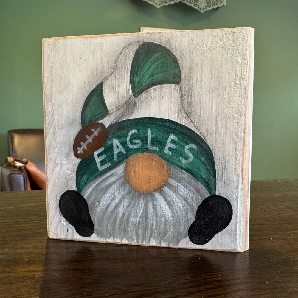 Eagles Gnome Wooden Decor